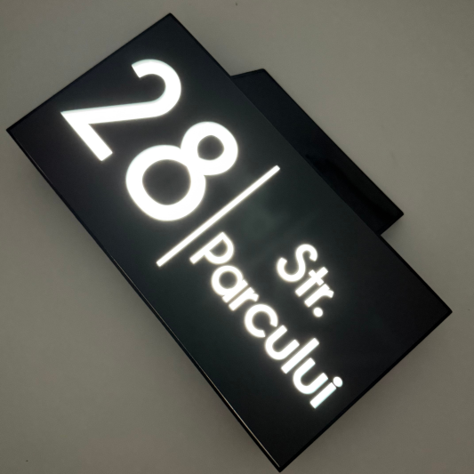 NUMAR CASA PREMIUM - Gri Satinat / Caseta Led Solar - 30x15cm