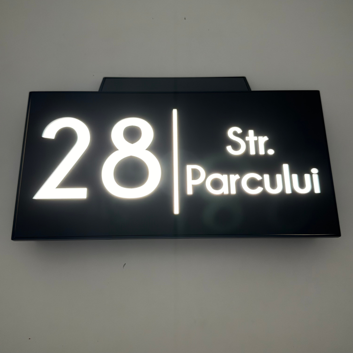 NUMAR CASA PREMIUM - Maro Satinat / Caseta Led Solar - 30x15cm
