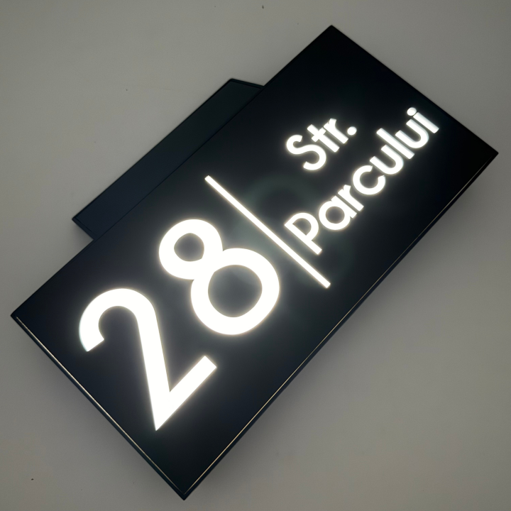NUMAR CASA PREMIUM - Maro Satinat / Caseta Led Solar - 30x15cm