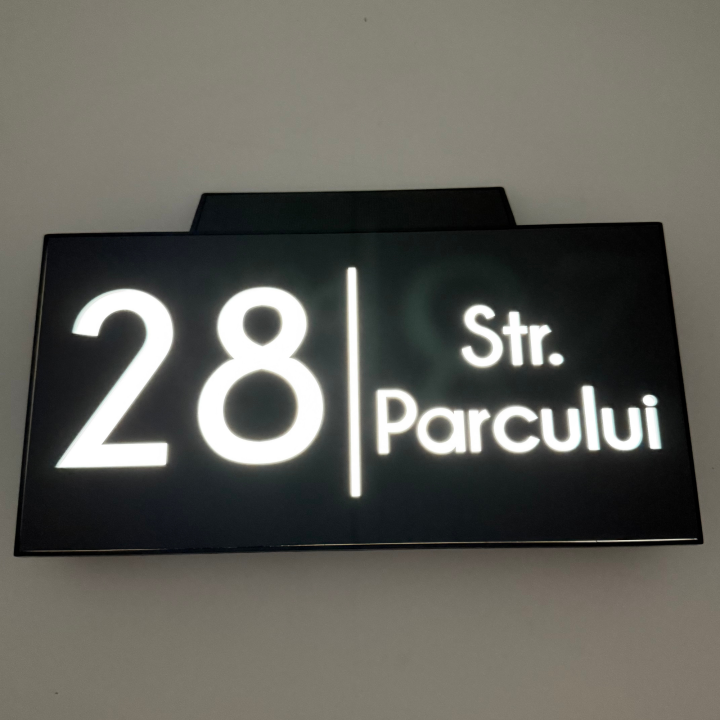 NUMAR CASA PREMIUM - Gri Satinat / Caseta Led Solar - 30x15cm