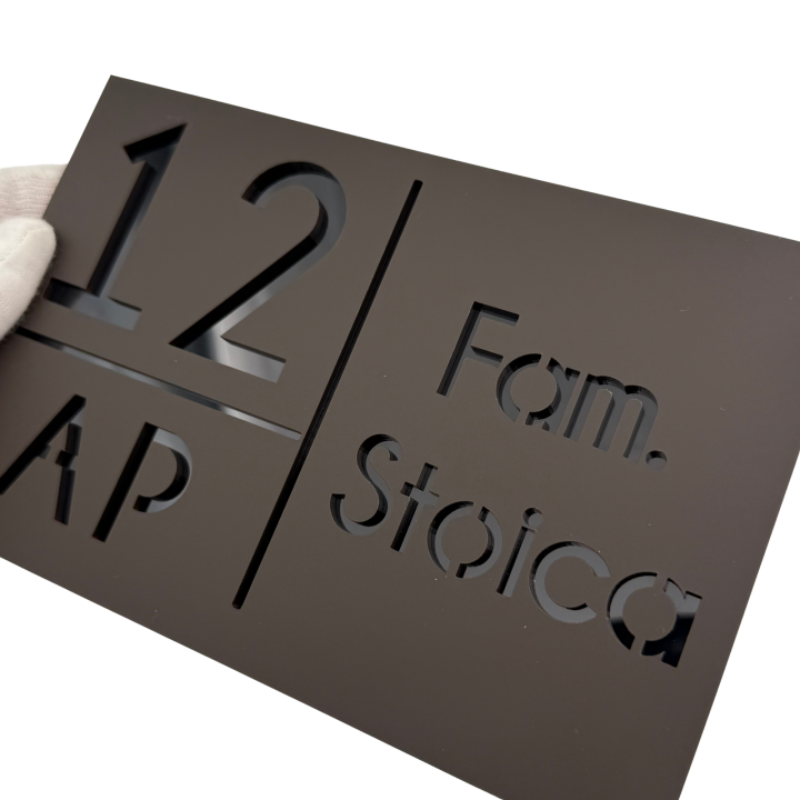 NUMAR APARTMANET PREMIUM - Maro Satinat / Negru Lucios - 20x13cm